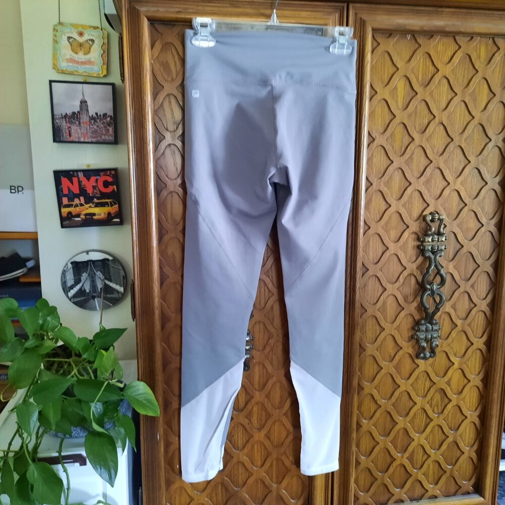 Fabletics Define Powerhold High-Waisted Leggings … - image 6